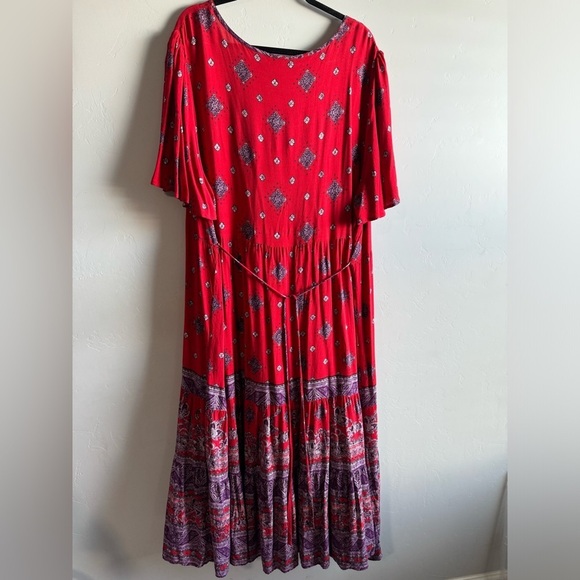 Aveology - Paisley Red and Purple Maxi Dress - Picture 2 of 10